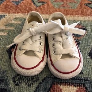 BABY CONVERSE